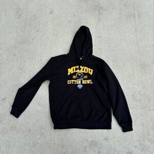Mizzou University black and yellow hoodie #MizzouTigers #CollegeSpirit